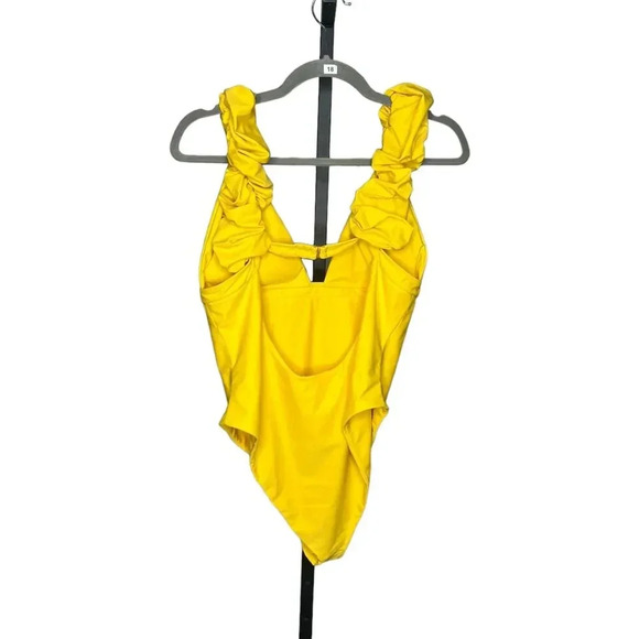 LPA Zella One Piece Size XL - Picture 4 of 8